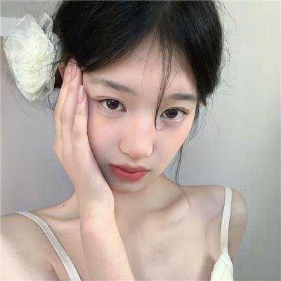 狼少女与黑王子2014海报
